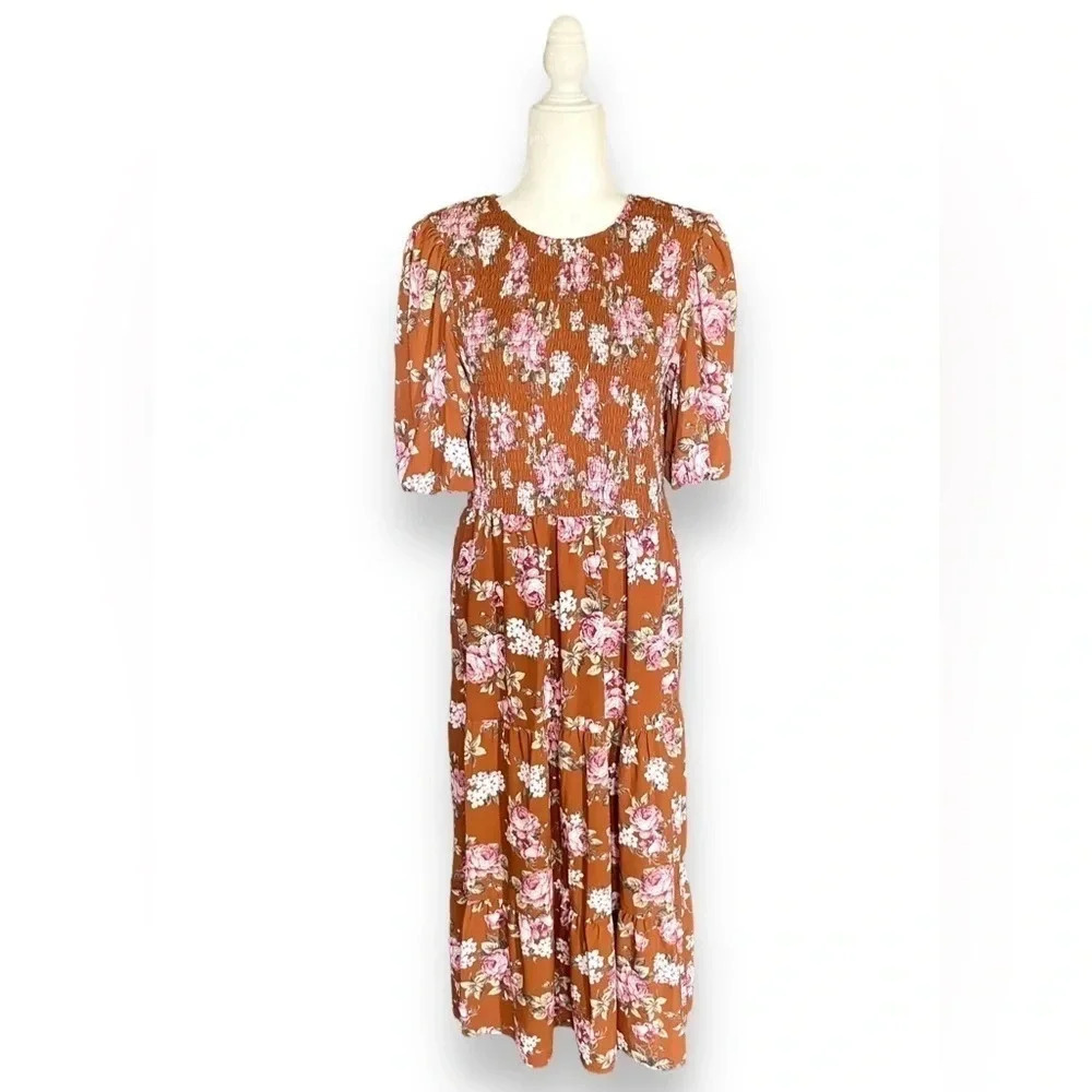WAYF Floral Tiered Smocked Maxi Dress Size Large NWT - Picture 3 of 6